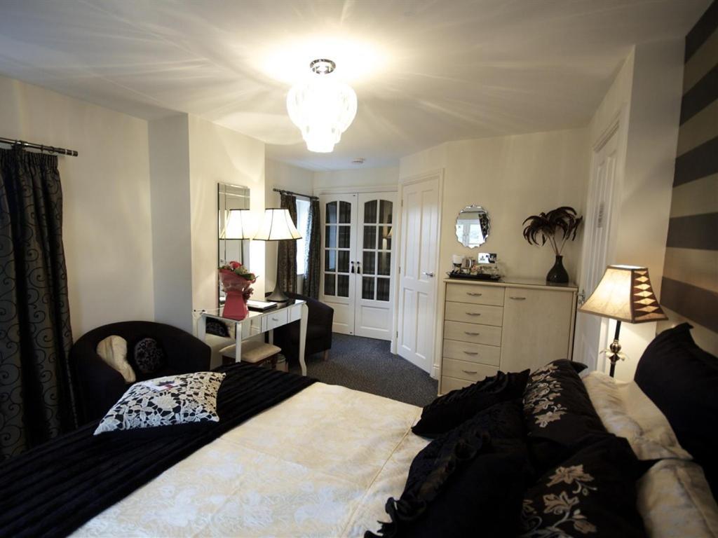 Y Garth Luxury Bed And Breakfast Dinas Szoba fotó